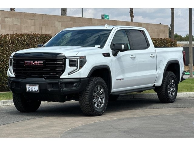 2026 GMC Sierra 1500 AT4X - Photo 8