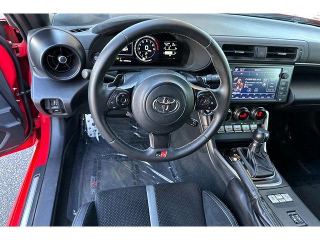 2024 Toyota GR86 Premium - Photo 13
