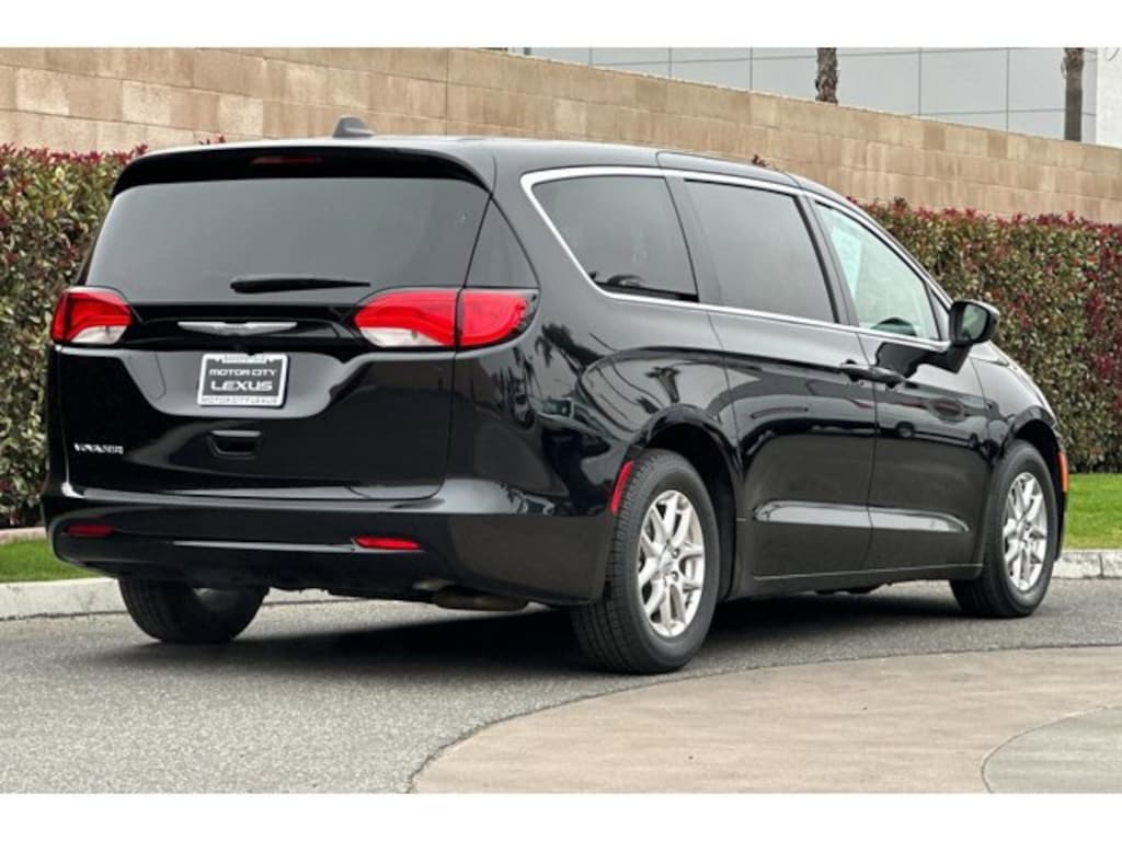 Used 2024 Chrysler Voyager LX Van Passenger Van