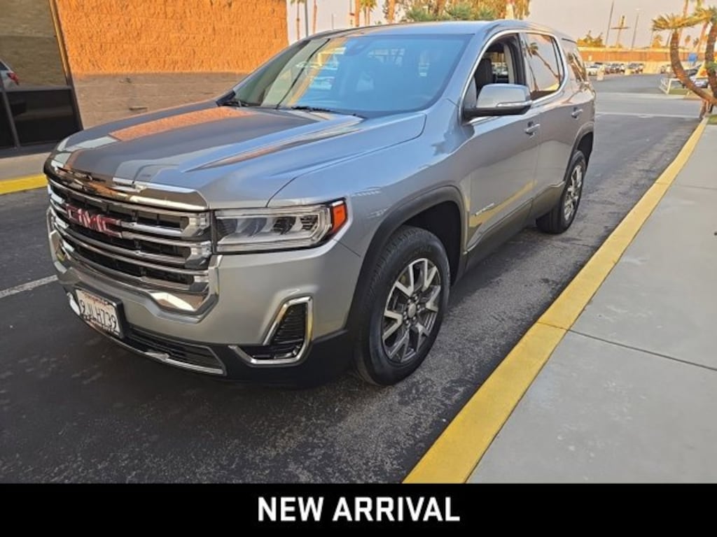 Used 2023 GMC Acadia SLE SUV