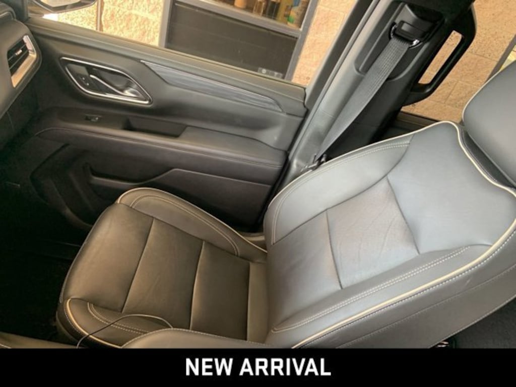 Used 2024 GMC Yukon SLT SUV