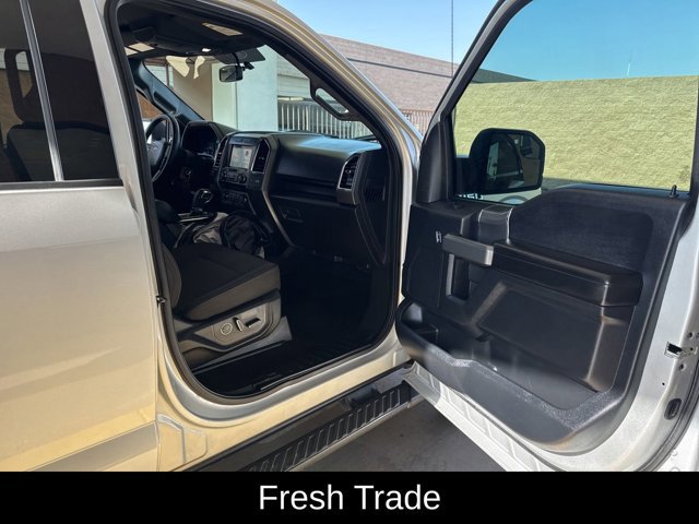2016 Ford F-150 XLT photo 2