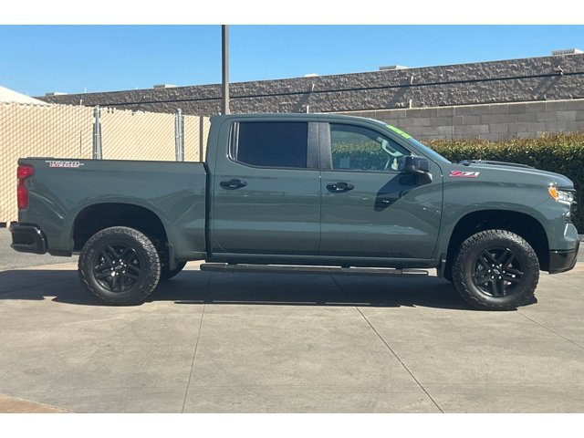 2025 Chevrolet Silverado 1500 LT Trail Boss photo 3