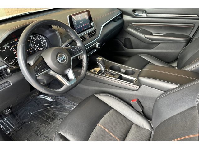 2022 Nissan Altima SR - Photo 10