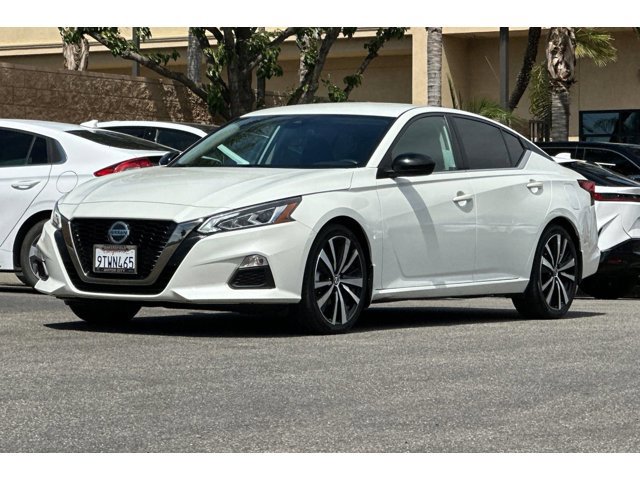 2022 Nissan Altima SR - Photo 8