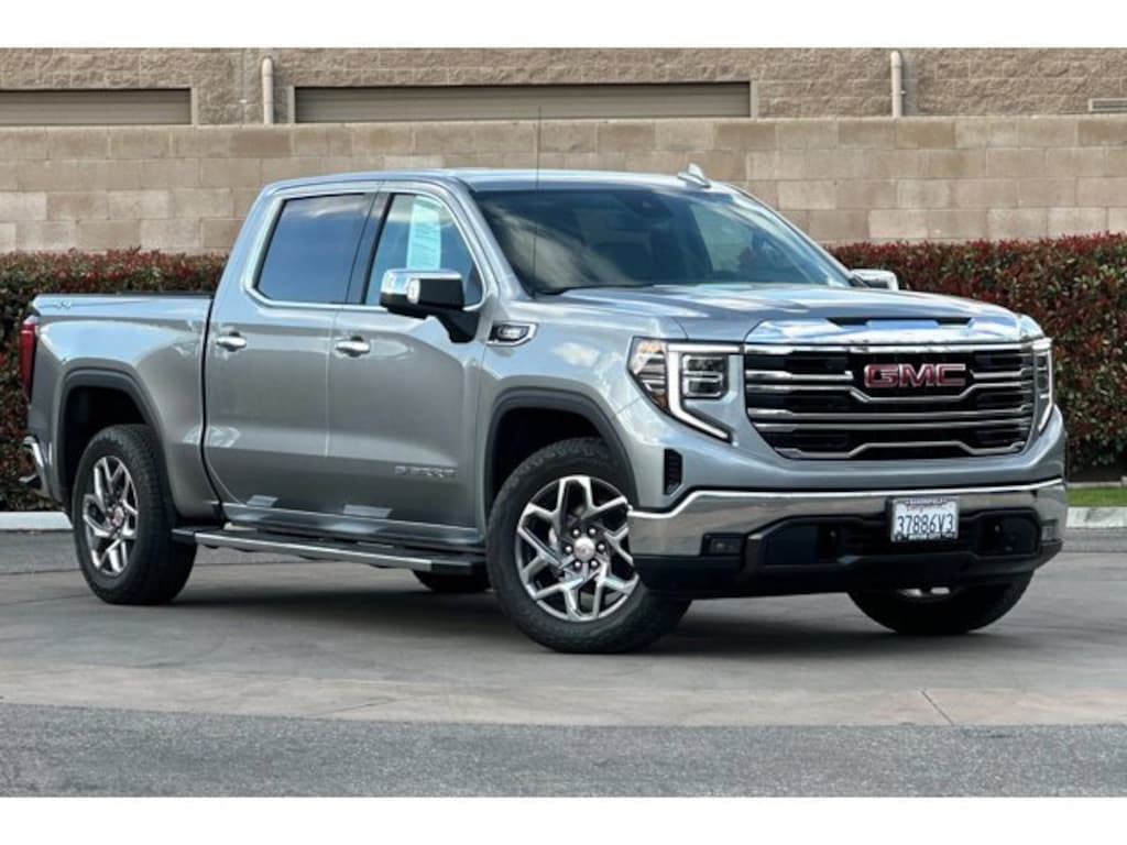 Used 2023 GMC Sierra 1500 SLT Truck Crew Cab