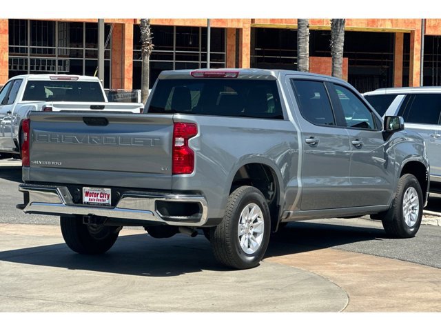 2025 Chevrolet Silverado 1500 LT photo 4
