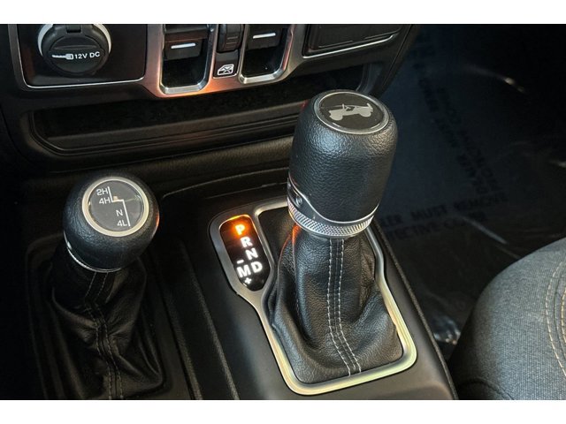 2025 Jeep Wrangler 4-Door Sahara - Photo 21