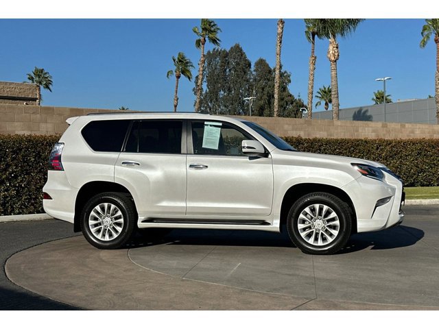 2023 Lexus GX 460 Premium photo 3