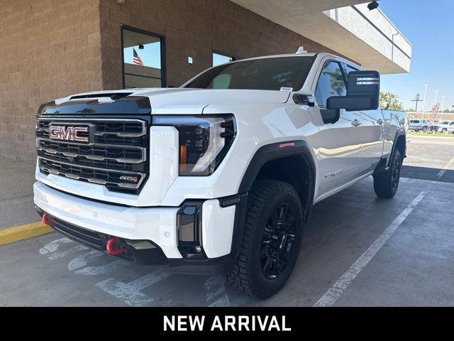2025 GMC Sierra 4WD Crew Cab Standard Box AT4's photo
