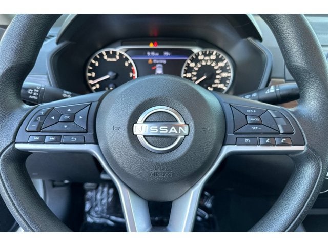 2025 Nissan Altima SV - Photo 23