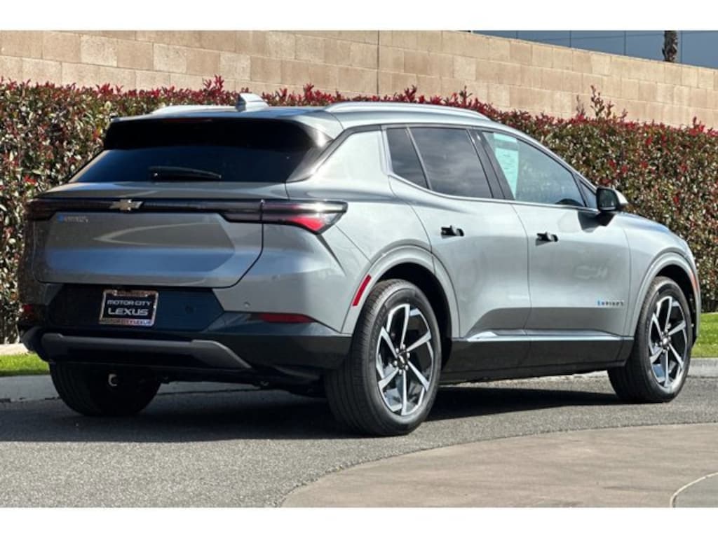 Used 2025 Chevrolet Equinox EV LT SUV