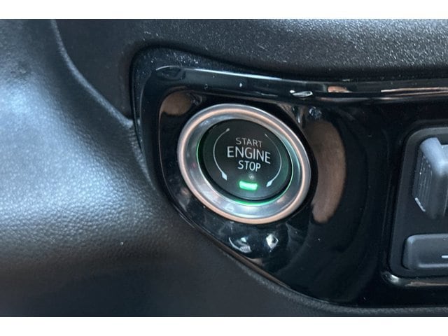 2025 GMC Sierra 1500 SLT - Photo 23