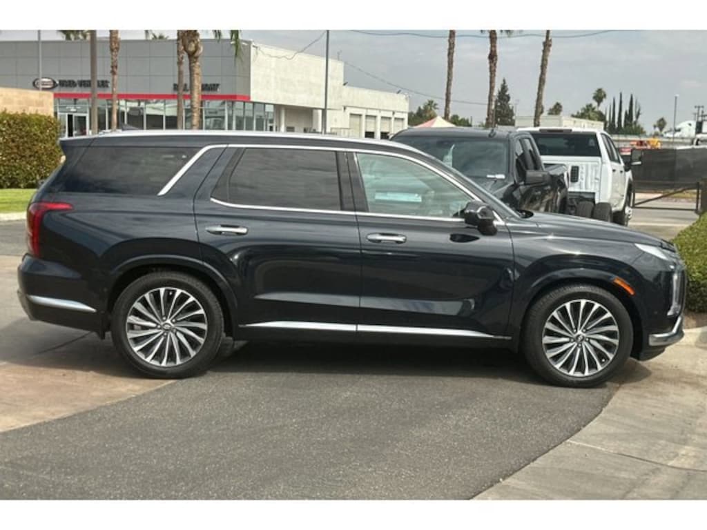 Used 2023 Hyundai Palisade Calligraphy SUV