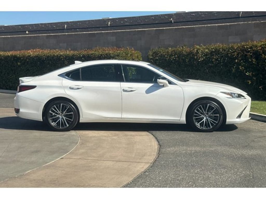 Used 2024 Lexus ES ES 300h Sedan