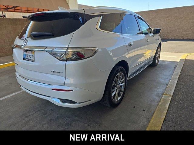 2023 Buick Enclave Avenir photo 3