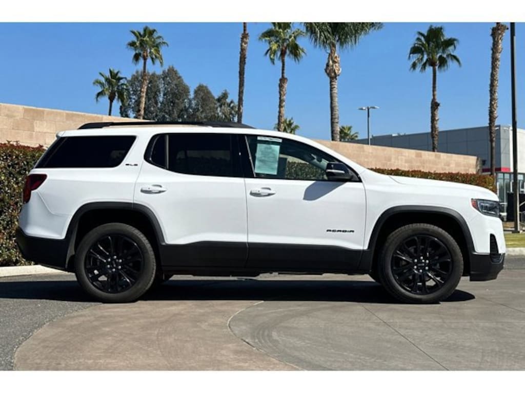 Used 2023 GMC Acadia SLE SUV