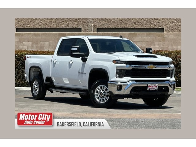 2025 Chevrolet Silverado HD LT 4WD Crew Cab Standard Box's photo