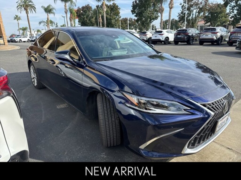 Used 2023 Lexus ES ES 300h Ultra Luxury Sedan