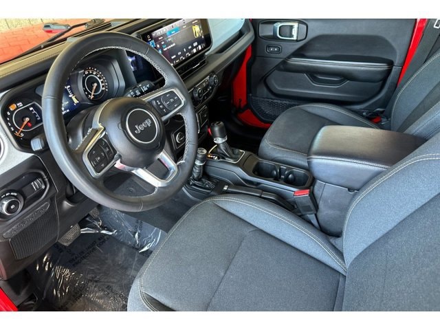 2025 Jeep Wrangler 4-Door Sahara - Photo 10