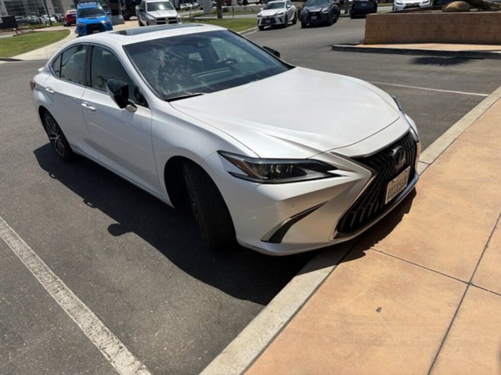 Used 2022 Lexus ES ES 300h Sedan
