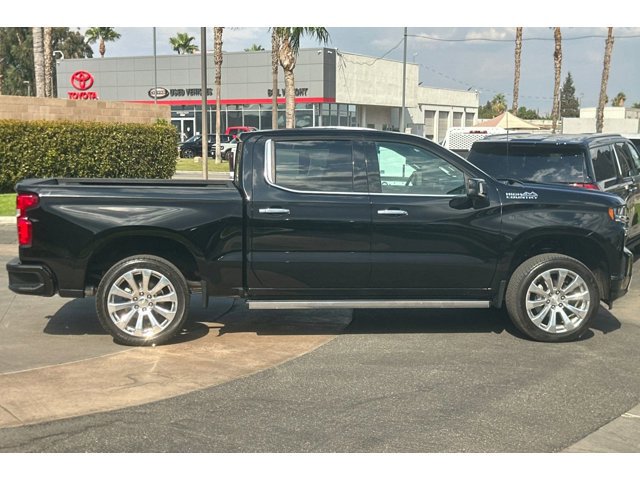 2022 Chevrolet Silverado 1500 High Country photo 3