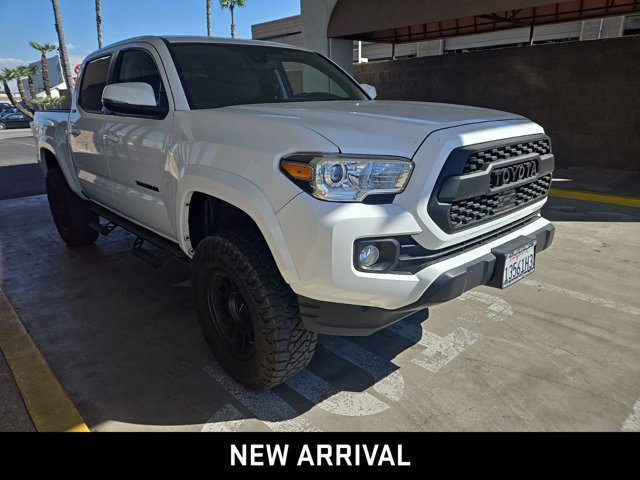 2021 Toyota Tacoma TRD Off-Road V6 photo 3