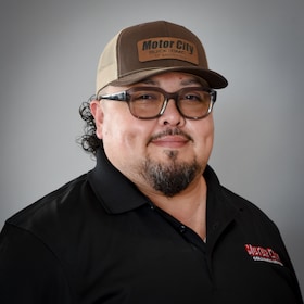 Staff member ROGER SILVA from 93d8663eabf0