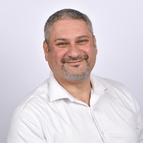 Staff member LEO ALSADI from 83d41ec226aa