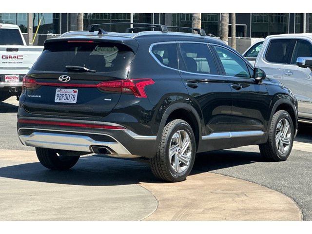 2022 Hyundai Santa Fe SEL photo 2