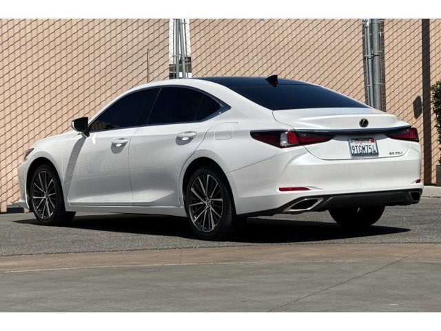 2025 Lexus ES 350 - Photo 6
