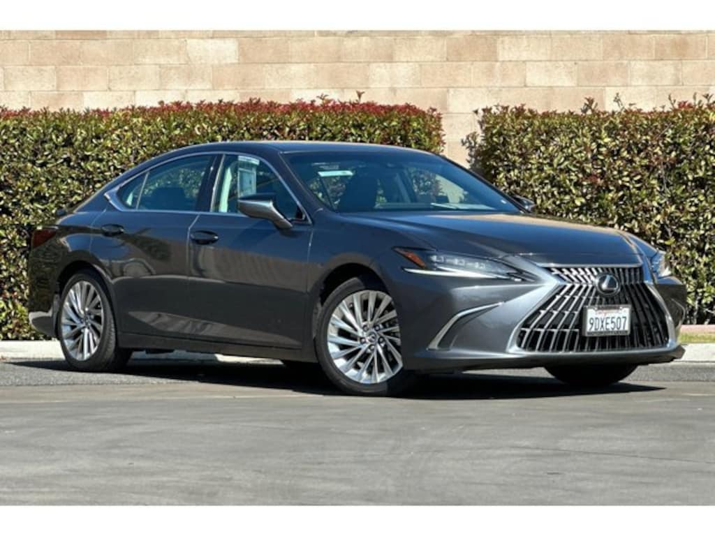 Certified 2023 Lexus ES 300h LUXURY Sedan