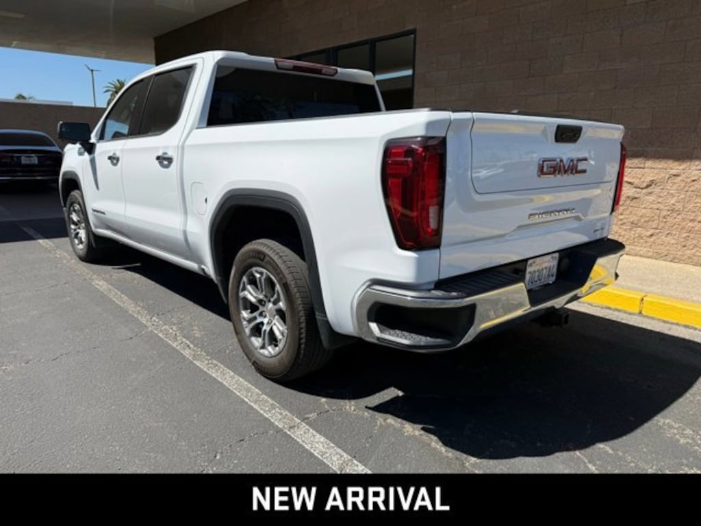 Used 2025 GMC Sierra 1500 SLT Truck Crew Cab