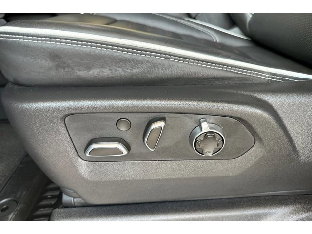 2026 GMC Sierra 1500 AT4X - Photo 12