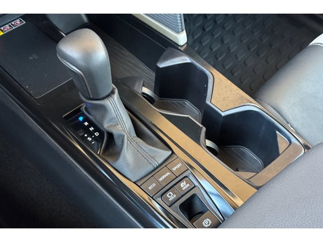 2026 Toyota Camry SE - Photo 21