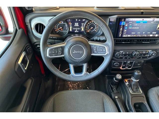 2025 Jeep Wrangler 4-Door Sahara - Photo 14