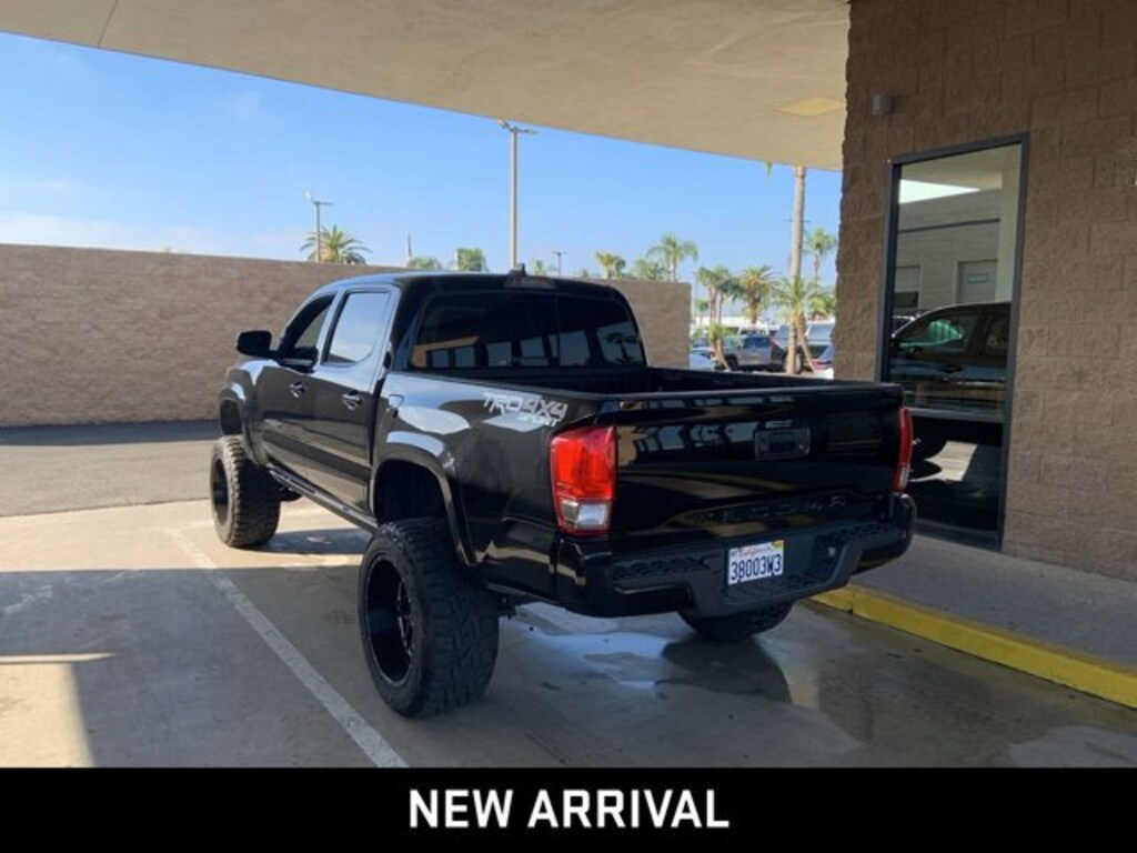 Used 2017 Toyota Tacoma SR Truck Double Cab