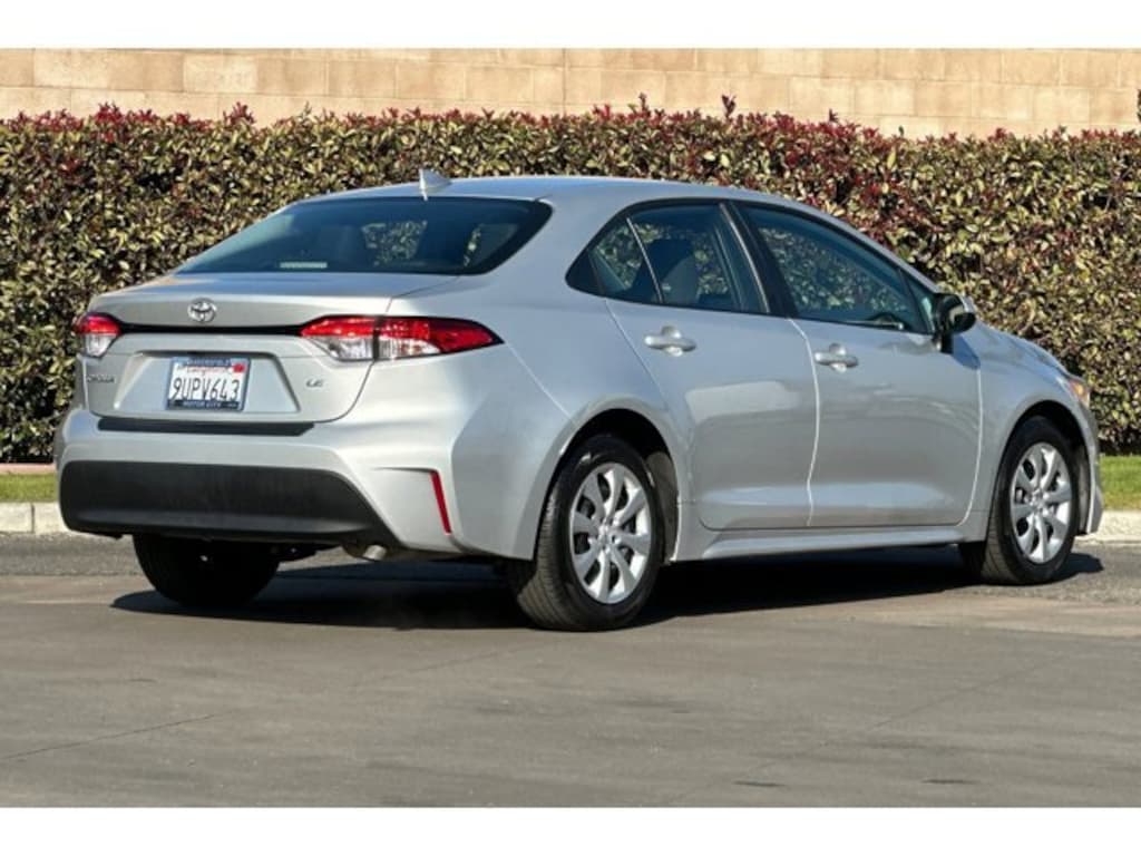Used 2025 Toyota Corolla LE Sedan