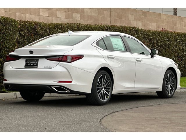 2025 Lexus ES 350 photo 4