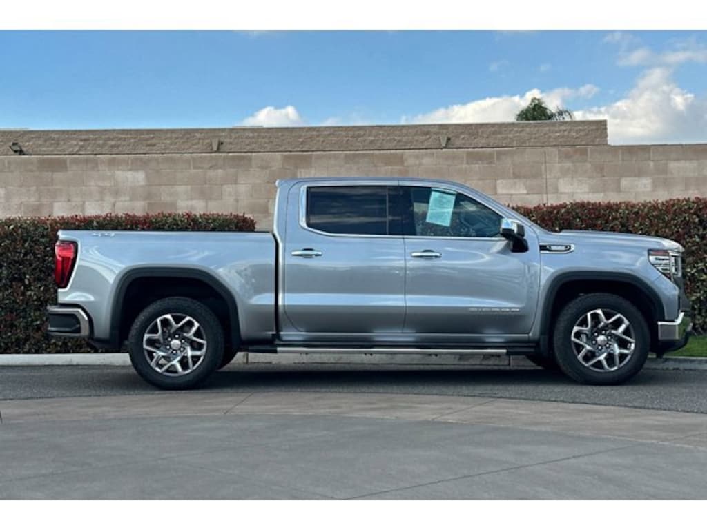 Used 2023 GMC Sierra 1500 SLT Truck Crew Cab