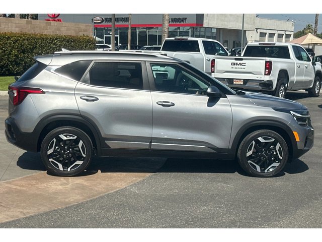 2024 Kia Seltos SX photo 3