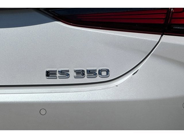 2025 Lexus ES 350 - Photo 27