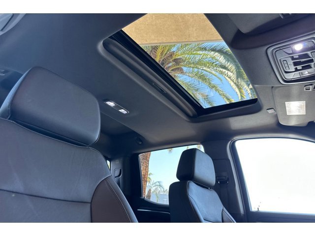 2024 GMC Sierra 1500 SLT - Photo 17