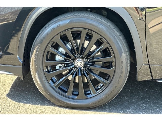 2025 Toyota Highlander XSE - Photo 28
