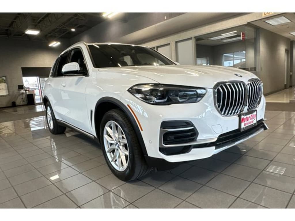 Used 2023 BMW X5 xDrive40i SUV