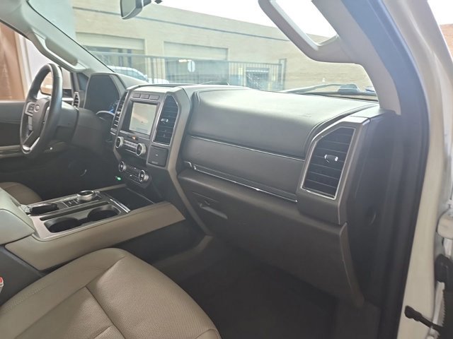 2020 Ford Expedition XLT photo 4