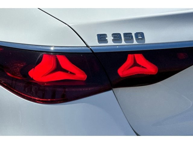 2025 Mercedes-Benz E-Class E350 - Photo 28
