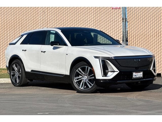 Used 2024 Cadillac LYRIQ Luxury 1 with VIN 1GYKPPRL6RZ115408 for sale in Bakersfield, CA
