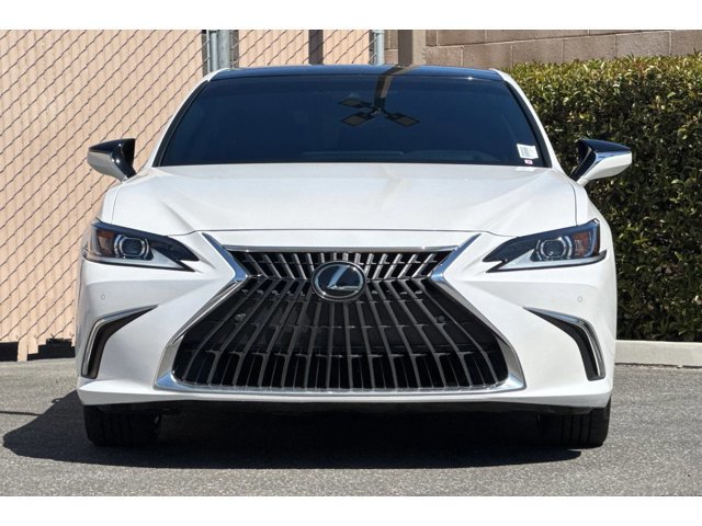 2025 Lexus ES 350 - Photo 9