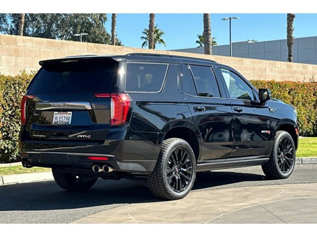 Used 2024 GMC Yukon AT4 SUV